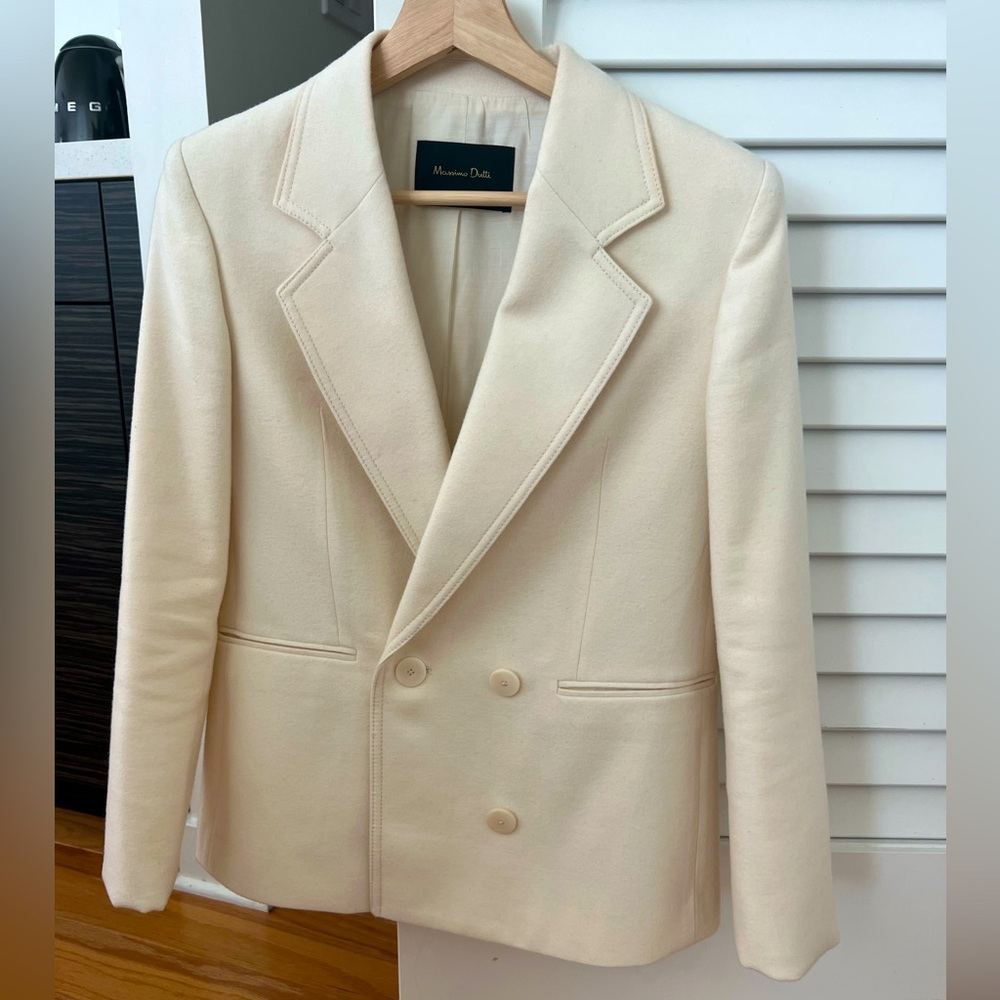 Massimo Dutti wool blazer -cream. US 2